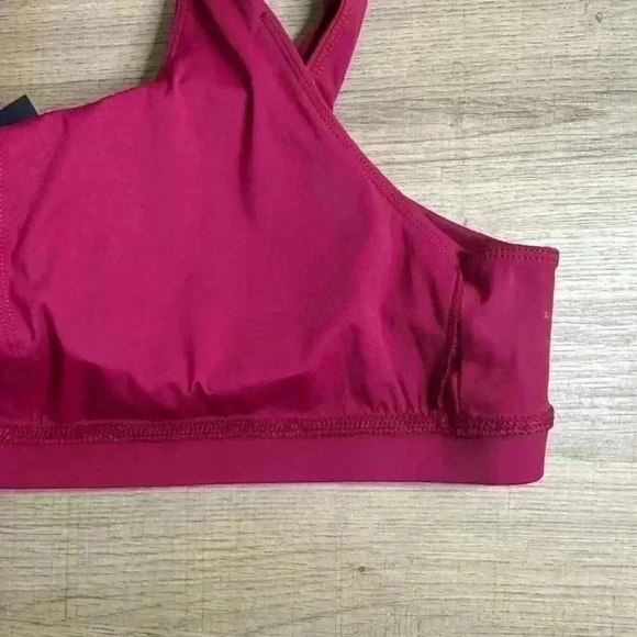 Sol & Mane crossed back sports bra Plum Size Large NWT
Removable pads - Picture 2 of 6
